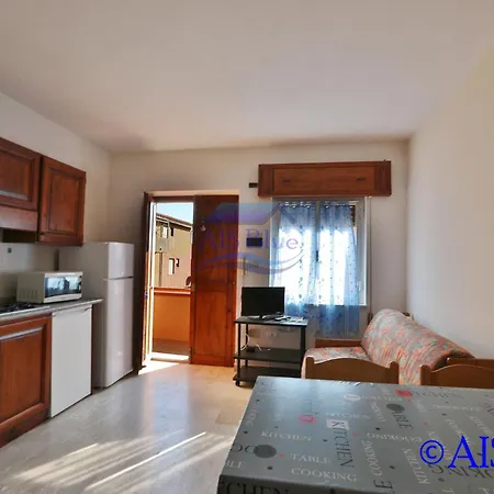 Lägenhet B18 La Peonia 120 Mt Dalla Isola Rossa (Sassari)